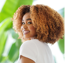 Charger l'image dans la galerie, MIELLE Rosemary Mint Strengthening leave in Conditioner